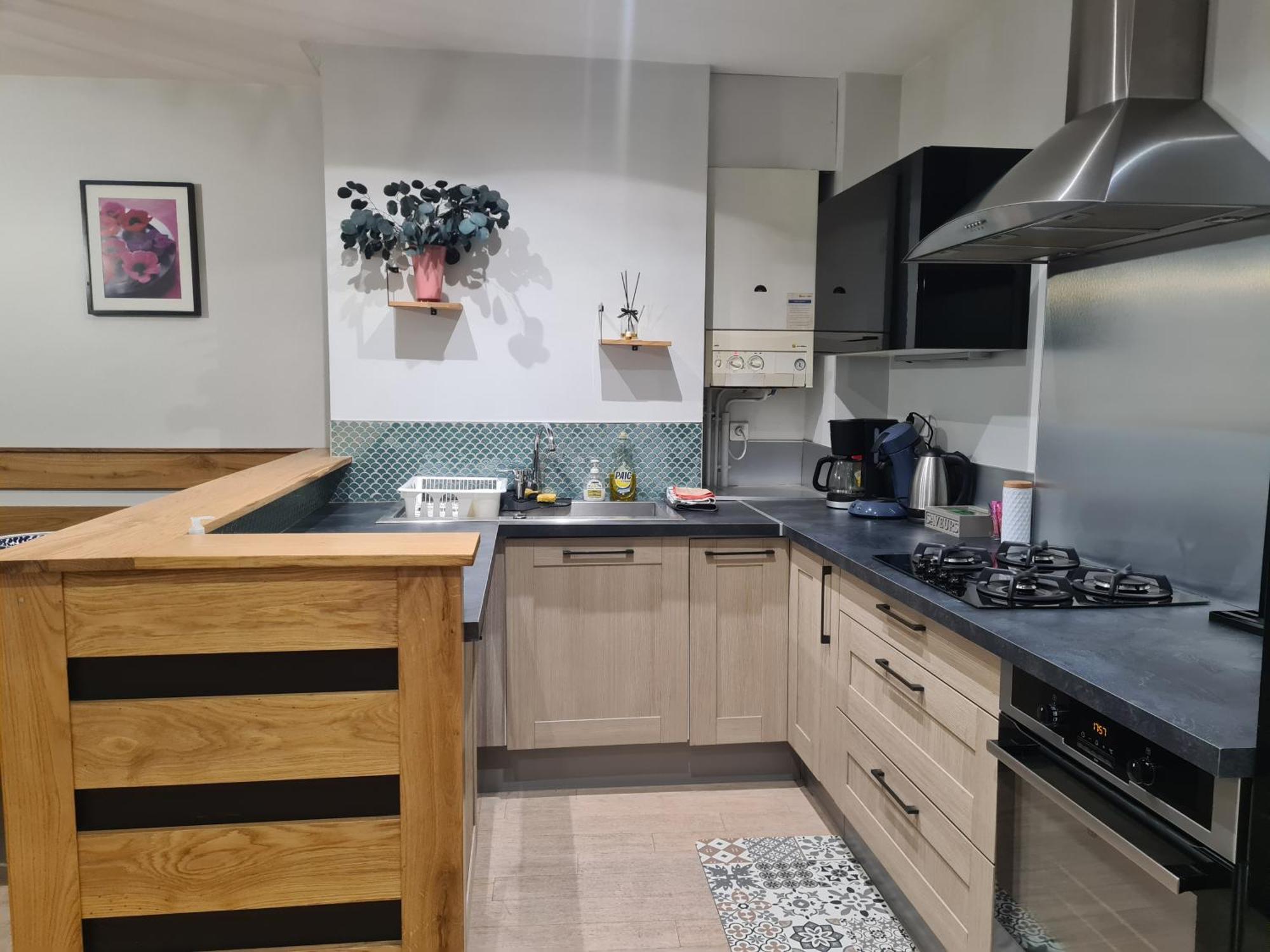 Appartement Hyper-Centre 이스와 외부 사진